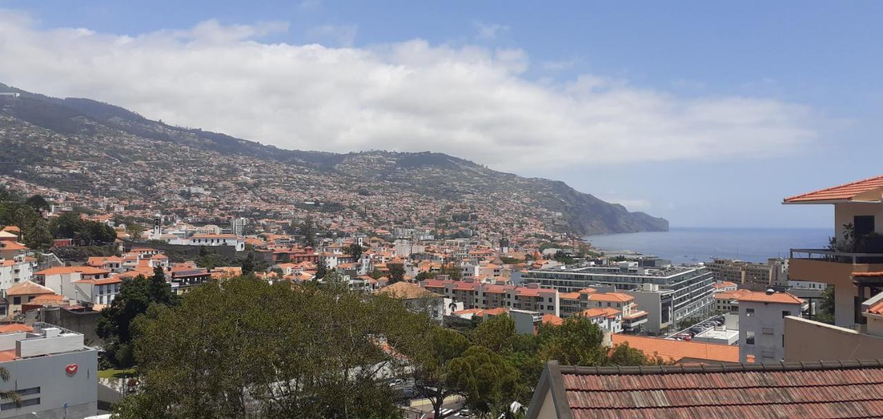 Living Caboqueira Apartment Funchal  Luaran gambar
