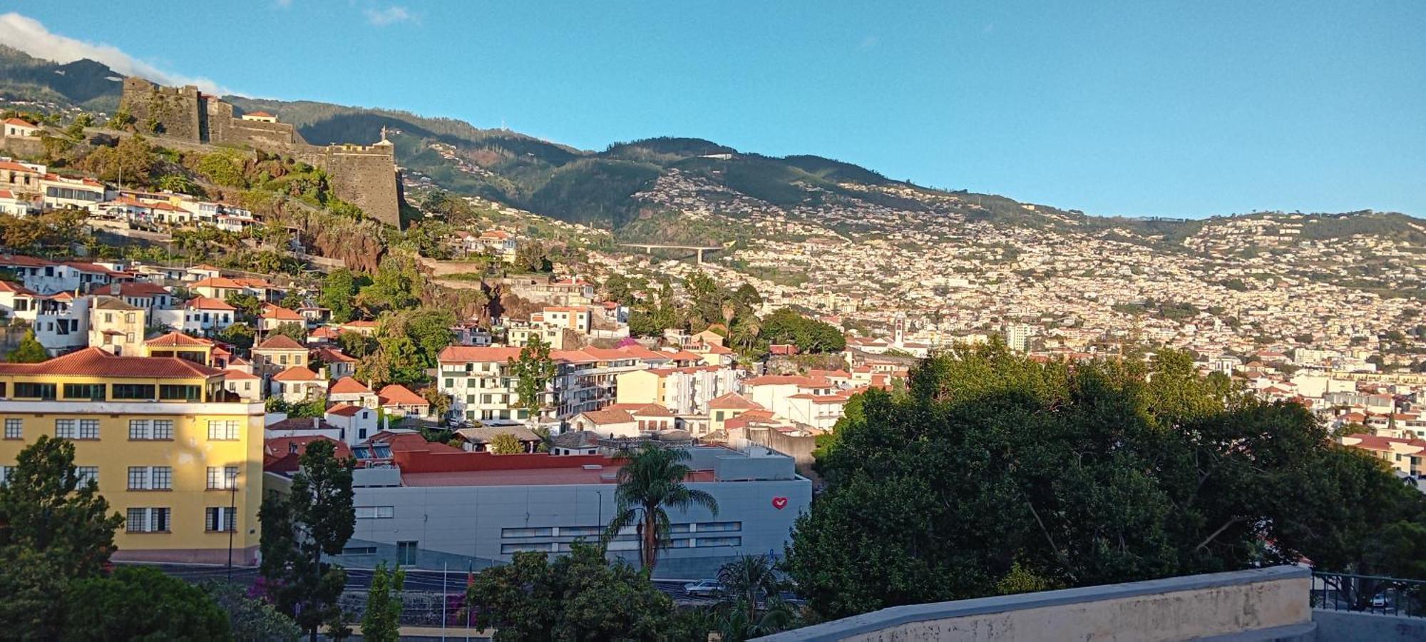 Living Caboqueira Apartment Funchal  Luaran gambar